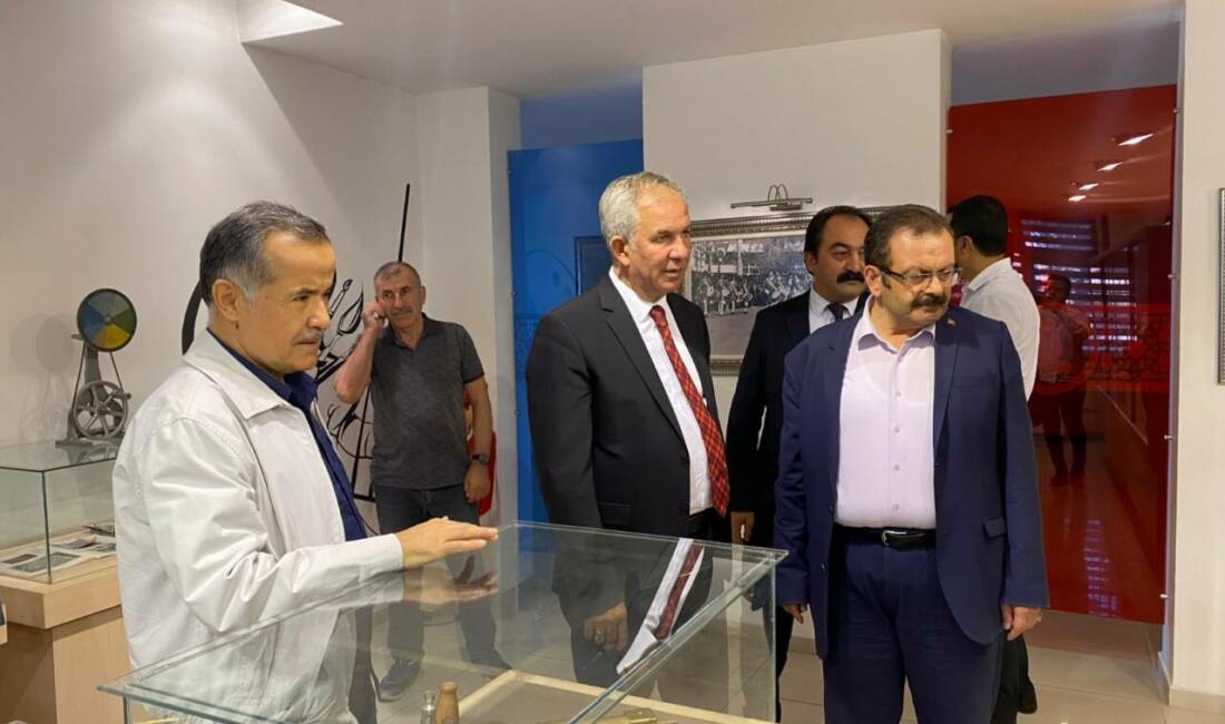 AK Parti Milletvekili Cengiz Aydoğdu ve heyet, Eğitim Tarihi Müzesi’ni