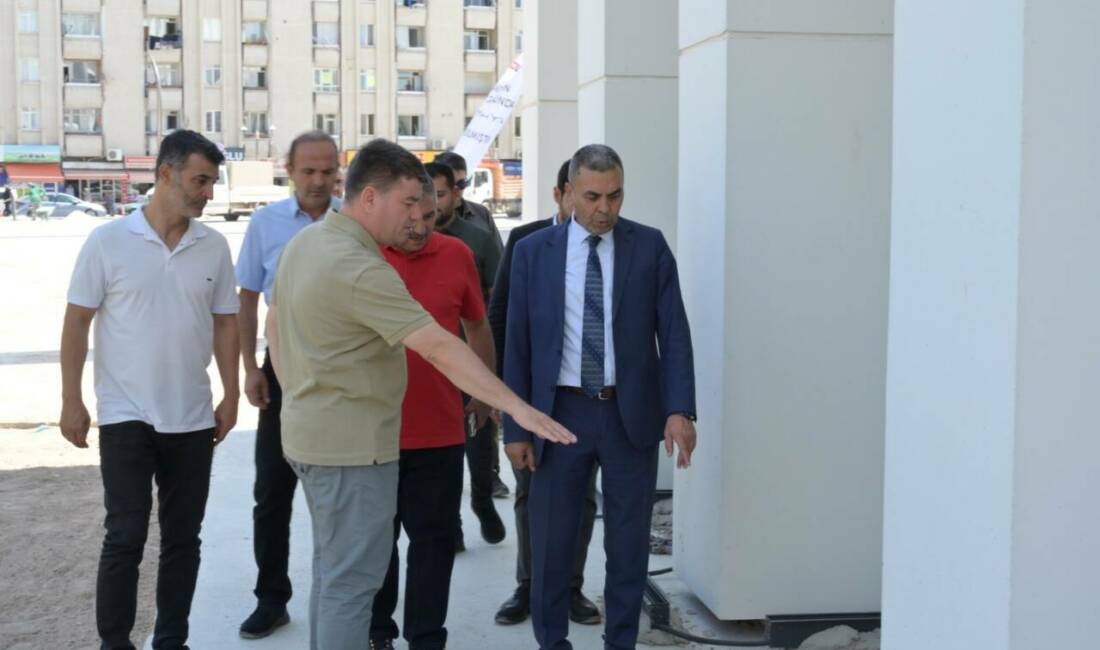 Aksaray Belediyesi tarafından şehir merkezinde inşa edilen Selçuklu Külliyesi inşaatında
