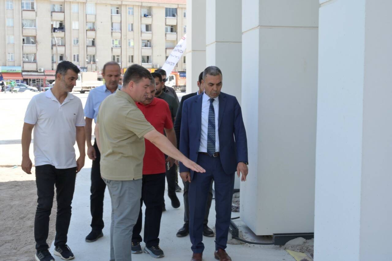 Aksaray Belediyesi tarafından şehir merkezinde inşa edilen Selçuklu Külliyesi inşaatında