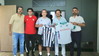Aksarayspor heyeti, Konyaspor Teknik Direktörü Recep Uçar’ı Kayacık Tesisleri’nde ziyaret