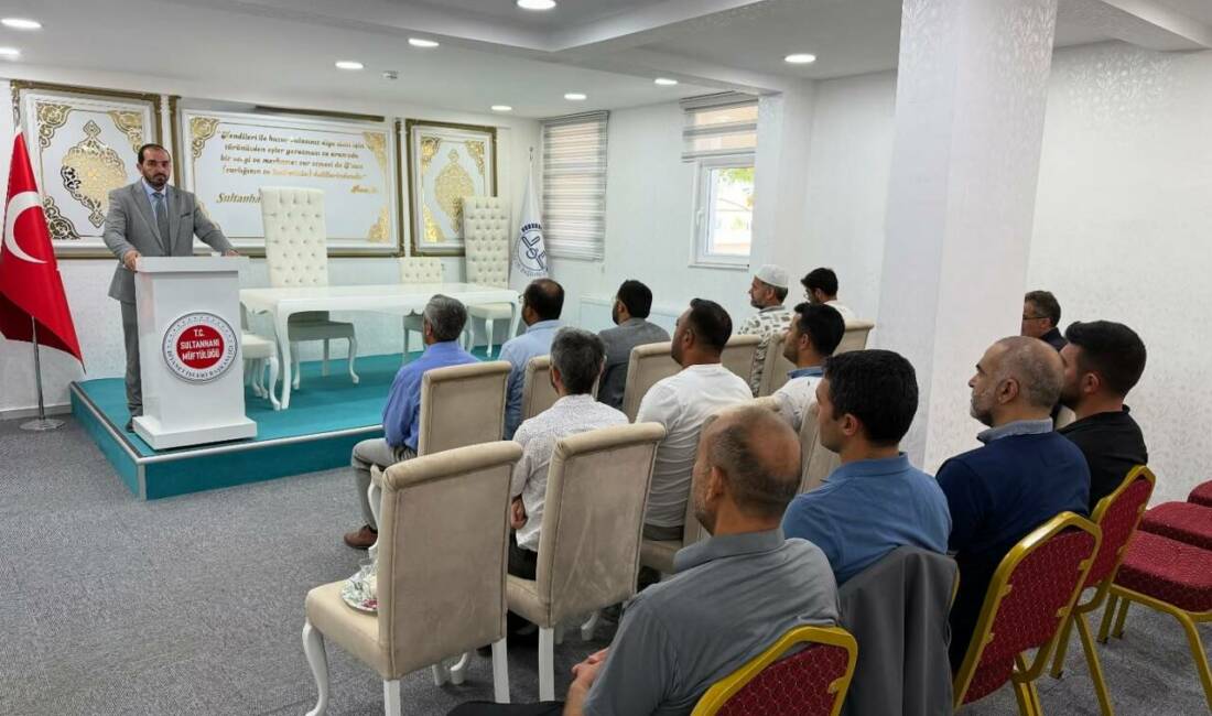 Aksaray’ın Sultanhanı ilçesinde din görevlilerinin katılımıyla düzenlenen aylık mutat toplantı,