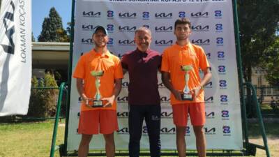 Zafer ve Muzaffer Karakaya, Eskişehir’deki Türkiye Tenis Şampiyonası’nda finale çıkarak