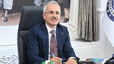 Ulaştırma ve Altyapı Bakanı Abdulkadir Uraloğlu yaptığı açıklamasında, 2 bin