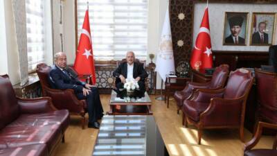 Aksaray Valisi Mehmet Ali Kumbuzoğlu’nu Yenikent Belediye Başkanı Ali Altınsoy