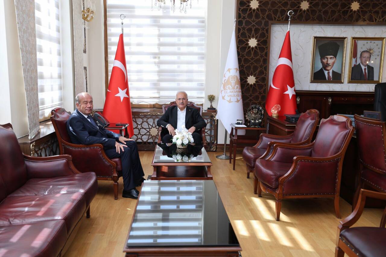Aksaray Valisi Mehmet Ali Kumbuzoğlu’nu Yenikent Belediye Başkanı Ali Altınsoy