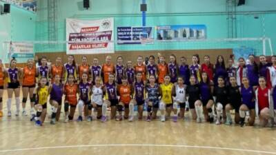 Aksaray Voleybol Şenliği, hafta sonu yüzlerce sporcuyu bir araya getirdi.