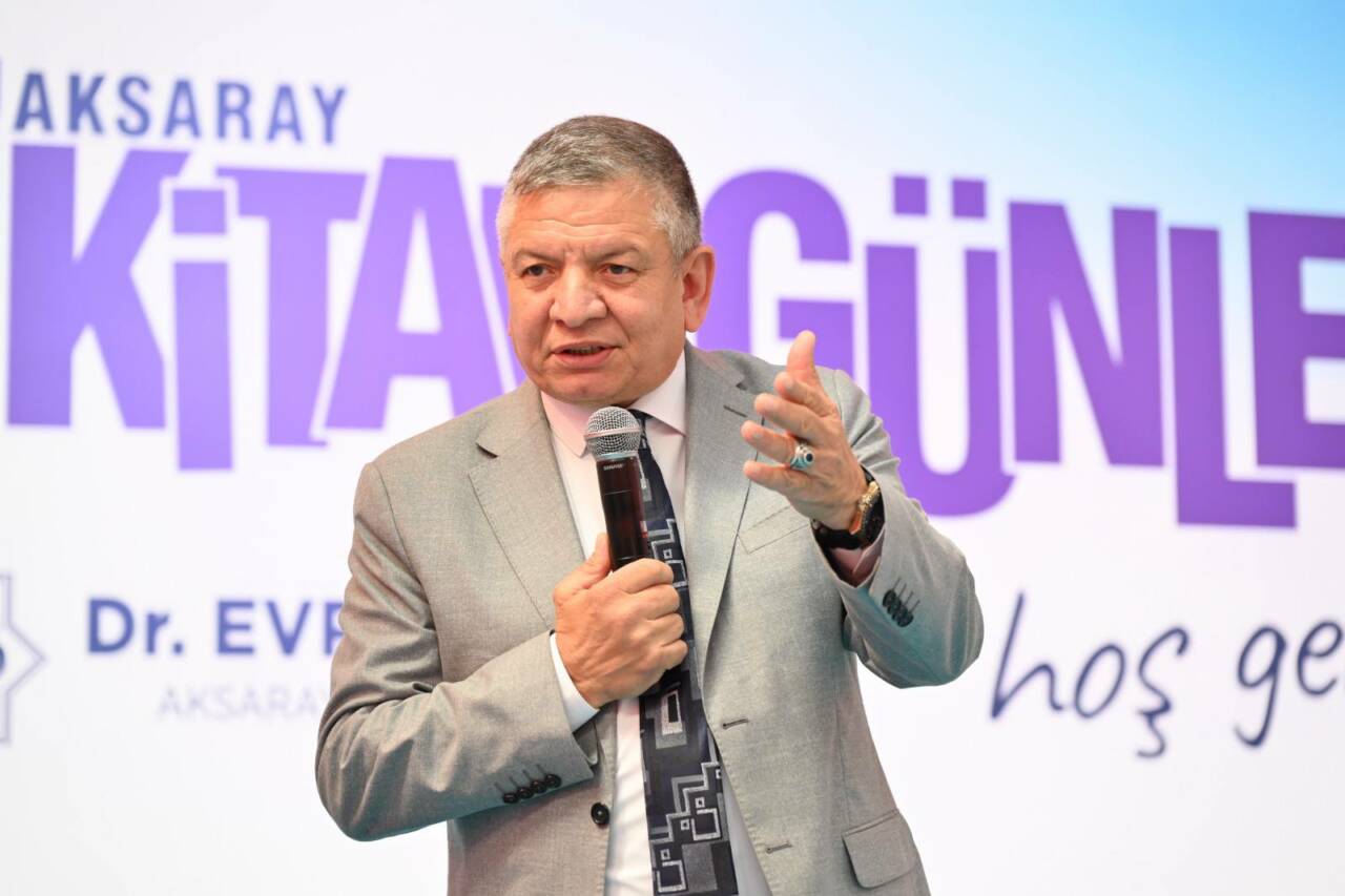 Aksaray Belediyesi tarafından  düzenlenen 7. Kitap Günlerinde kültürel etkenliklerin yanı
