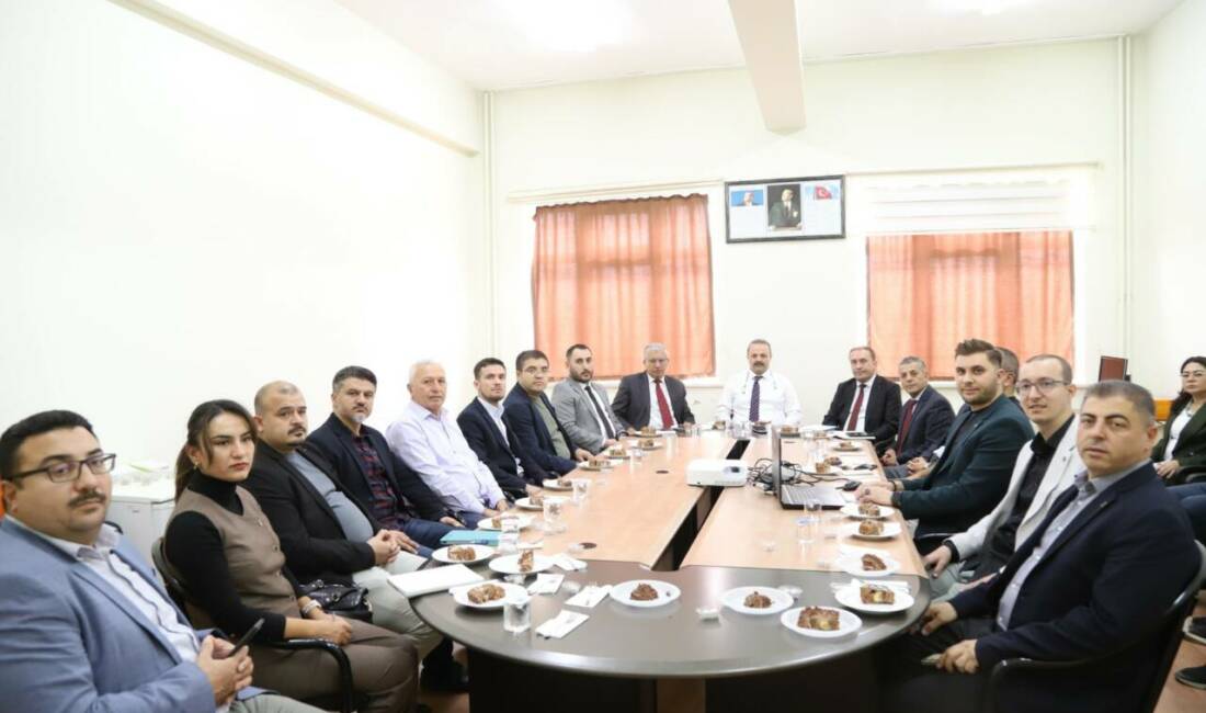 Aksaray Üniversitesi (ASÜ) Rektörü Prof. Dr. Alpay Arıbaş başkanlığında yürütülen