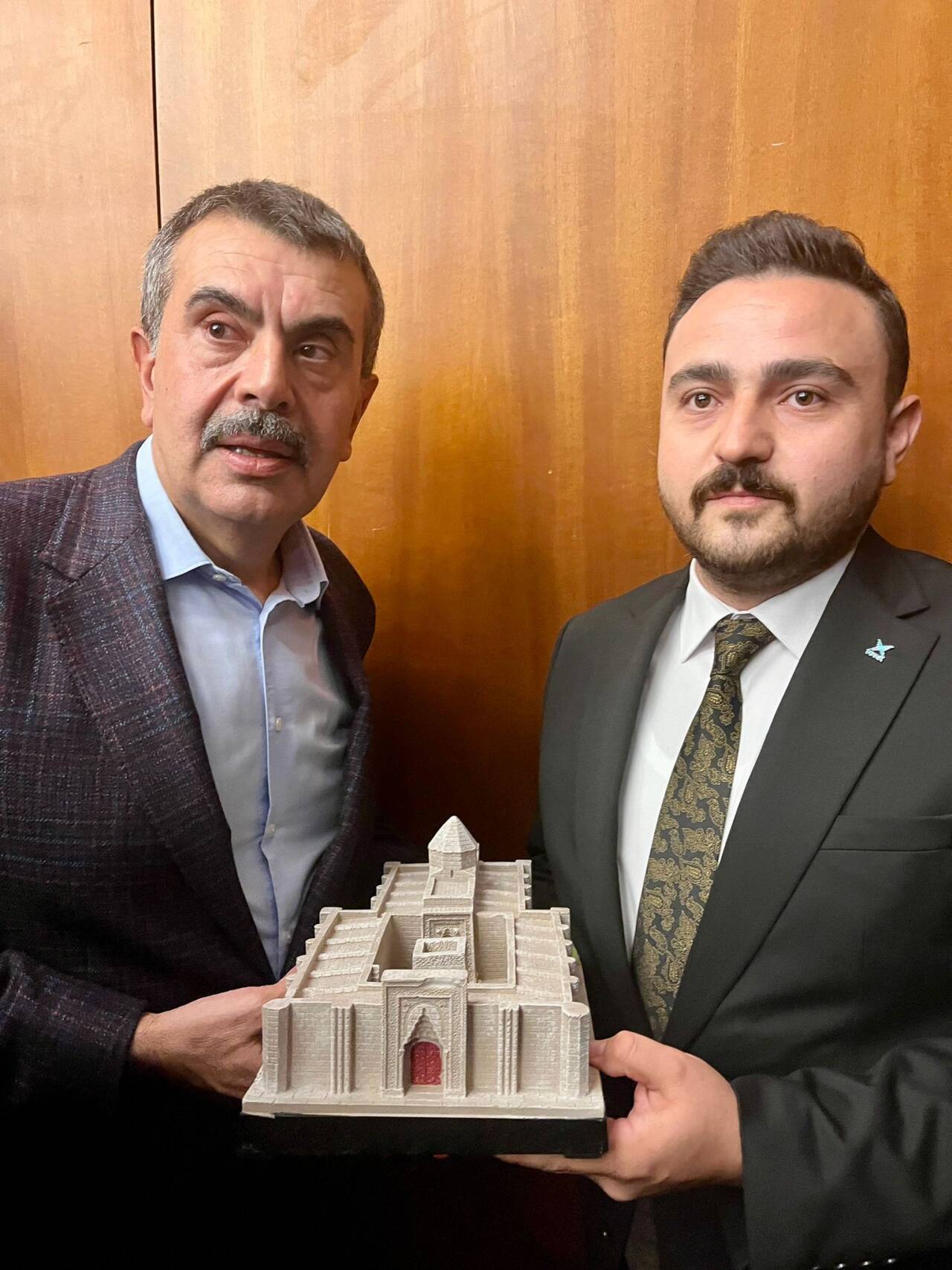 TÜGVA’nın 9. İl Yönetim Kurulları Kampı’na Aksaray İl Temsilciliği geniş
