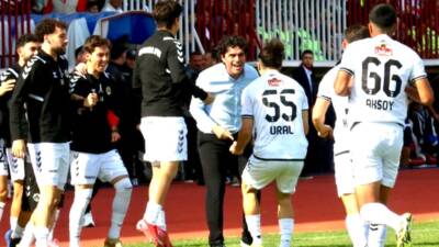 68 Aksaray Belediyespor, deplasmanda öne geçtiği maçta üstünlüğünü koruyamadı. Kahramanmaraş