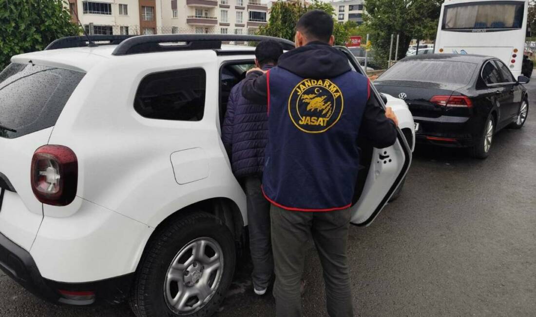 Kırşehir'de jandarma ekipleri tarafından, çeşitli suçlardan 7 yıl 5 ay
