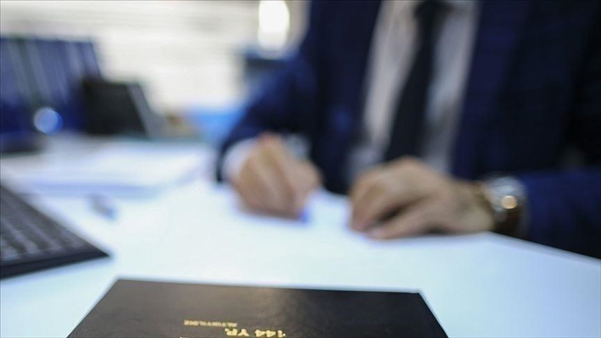 Genel bütçe kapsamında, kamu idareleri personeline gelecek yıl 4,9 trilyon