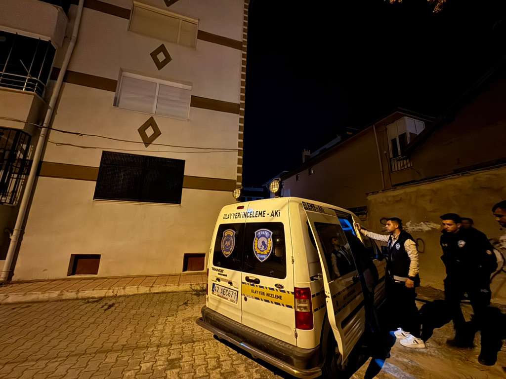 Konya'nın Kulu ilçesinde yaşanan olayda52 yaşındaki bir kişi evinde ölü