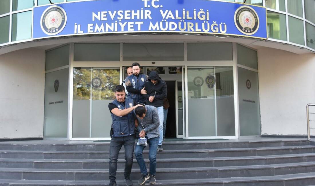 Nevşehir merkezli düzenlenen operasyonda, sahte satılık motosiklet ilanıyla dolandırıcılık yaptıkları