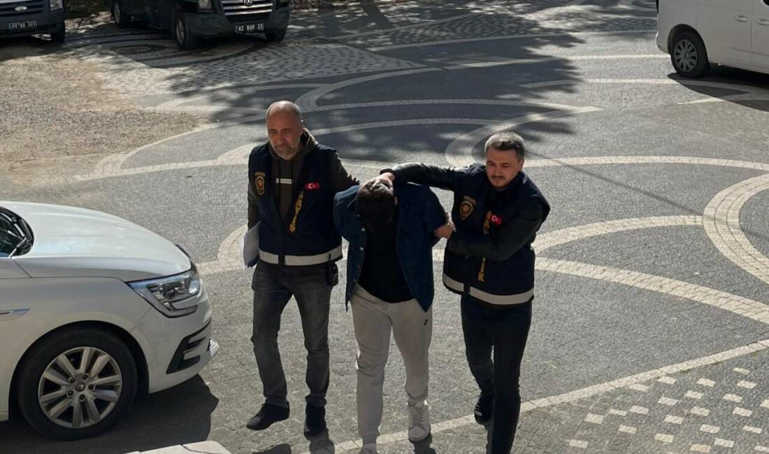 Konya'da İlçe Emniyet Müdürlüğü ekipleri tarafından düzenlenen operasyonda üzerinde uyuşturucu