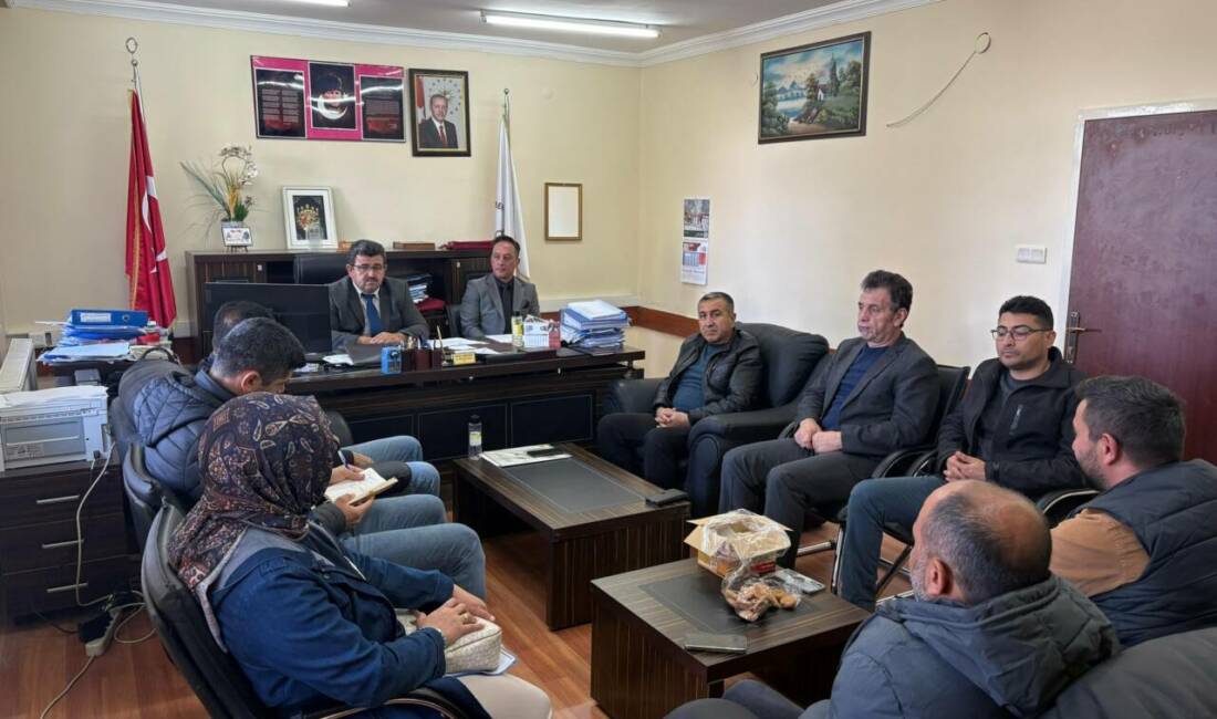 Ağaçören İlçe Millî Eğitim Müdürü Deniz Arslan başkanlığında, ilçedeki okul