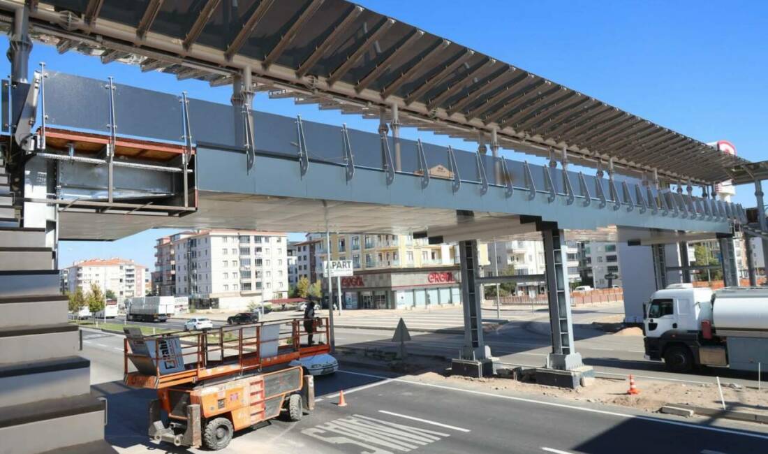 Aksaray Belediyesi, Tacin Mahallesi E-90 Karayolu üzerine asansörlü ve yürüyen