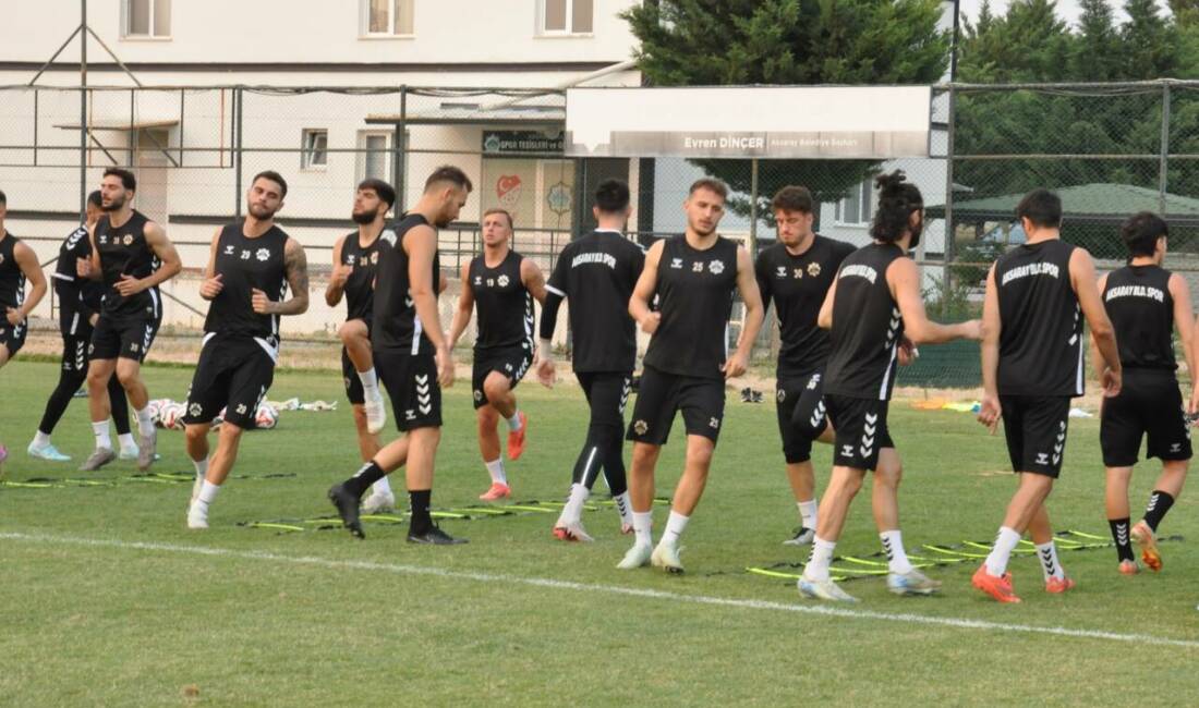 68 Aksarayspor, grubun namağlup takımı Gebzespor’u kendi sahasında 3-0 mağlup