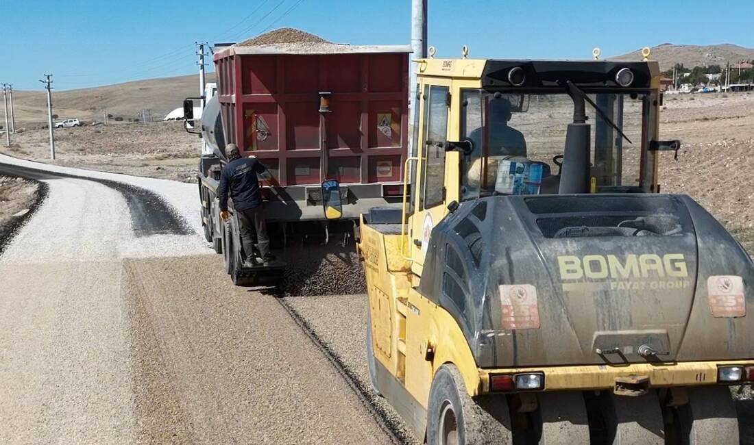 Aksaray’ın o köylerindeki yol yenilendi Aksaray İl Özel İdaresi, kırsal bölgelerde ulaşım kalitesini artırmaya yönelik
