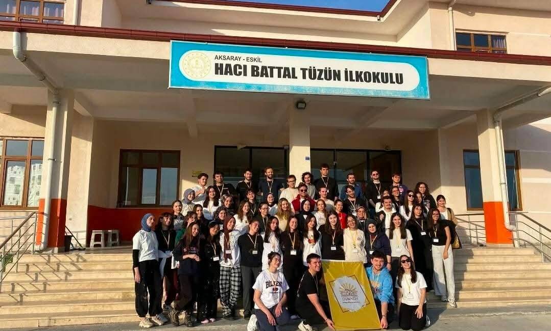 Bilkent Üniversitesi öğrencileri, “Güneş Köyden Doğuyor” (GÜNKÖY) Projesi kapsamında Aksaray’ın