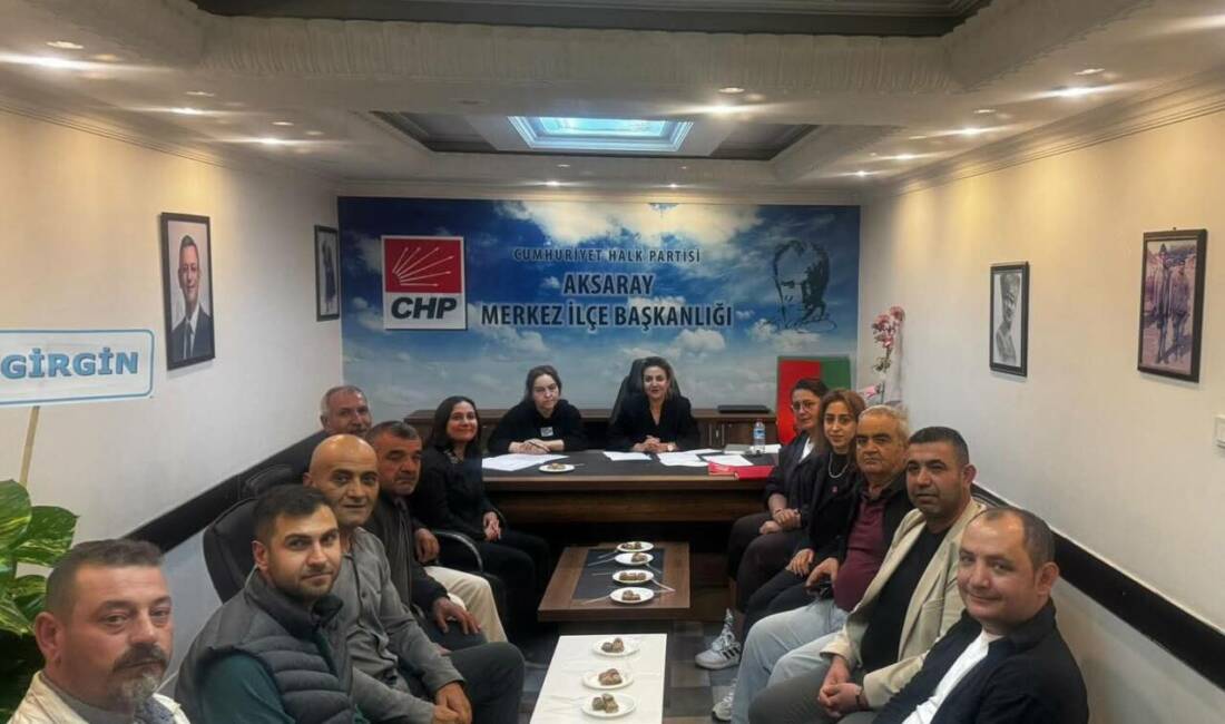 Cumhuriyet Halk Partisi Aksaray Merkez İlçe Başkanı Yasemin Turan Özdemir,