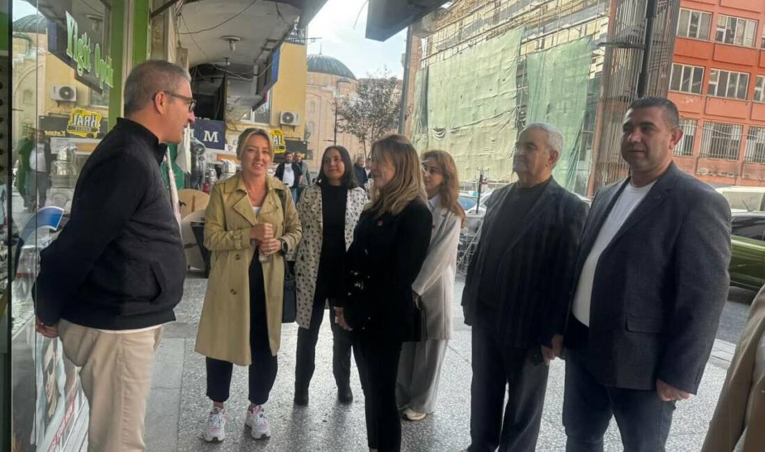 CHP Aksaray Merkez İlçe Başkanlığı, Kalealtı Caddesi’nde faaliyet gösteren esnafla