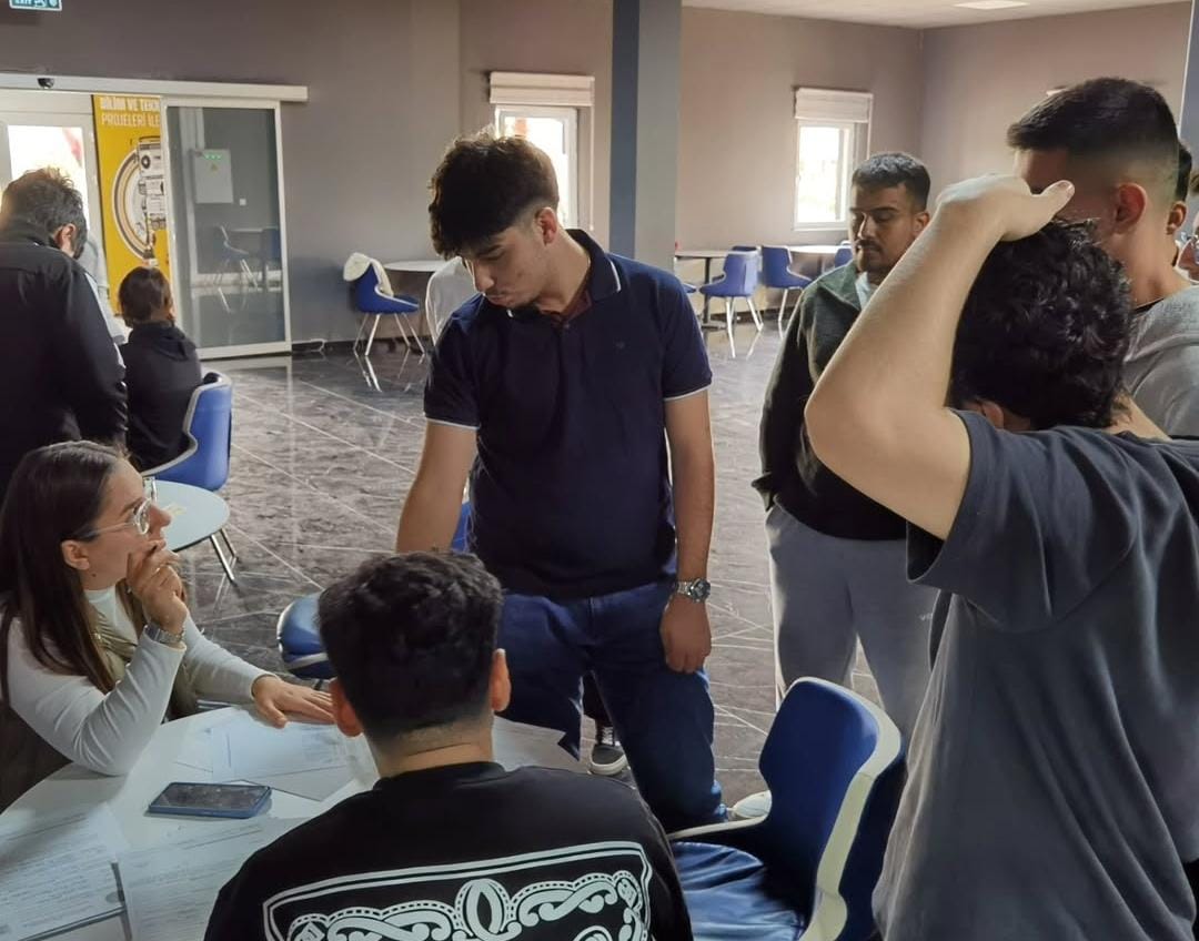 Cumhuriyet’in 102. yılı kutlamaları kapsamında Aksaray Gençlik ve Spor İl