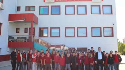 Aksaray Gençlik Merkezi, “Okullar Merkezimde” programı çerçevesinde Gülağaç Bekarlar Hürriyet