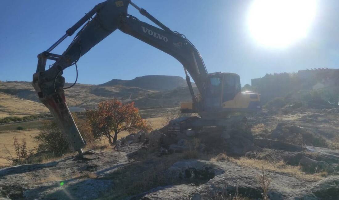 Güzelyurt Belediyesi, doğalgaz altyapı çalışmalarını gerçekleştirmeye devam ediyor. Belediye Başkanı