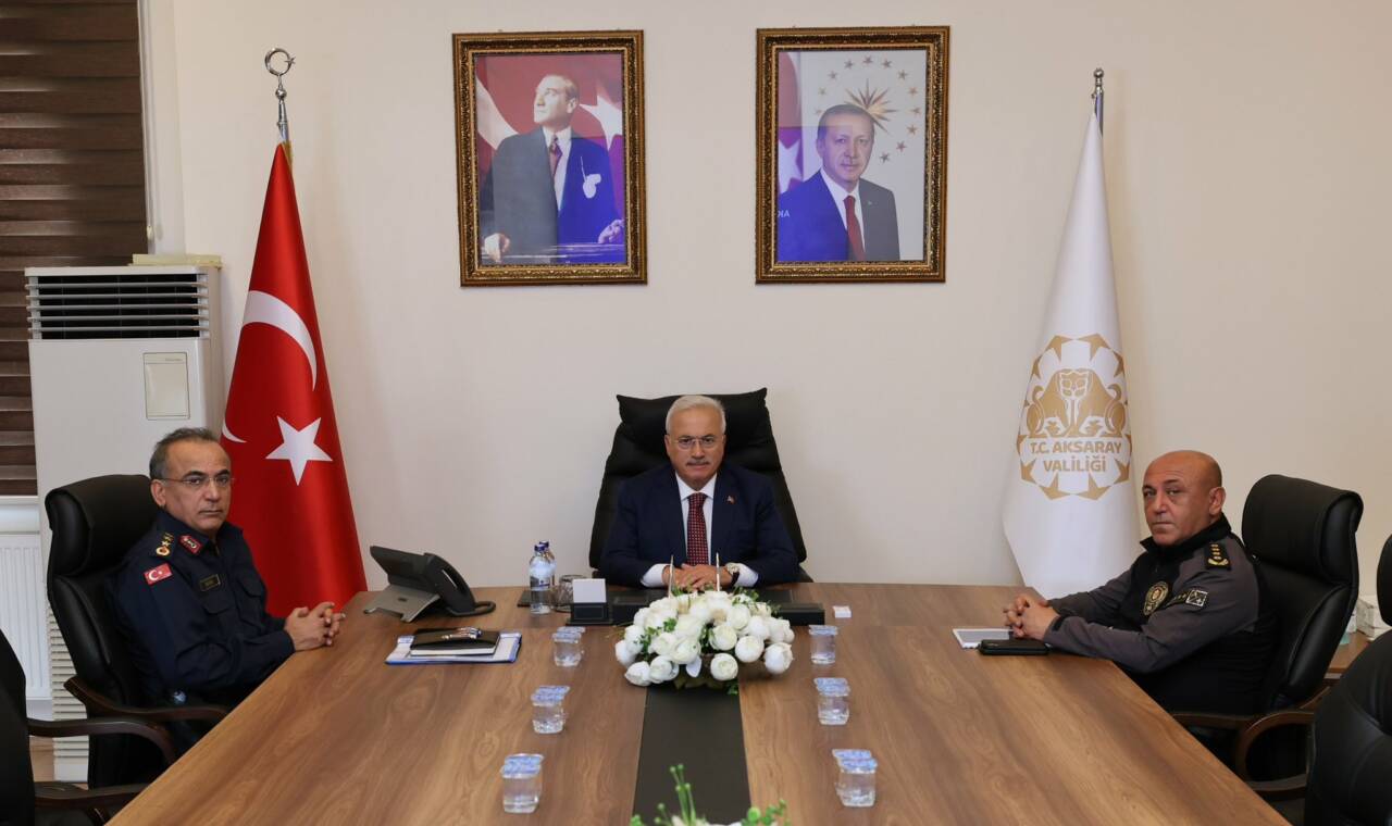 Aksaray Valisi Mehmet Ali Kumbuzoğlu başkanlığında İl Güvenlik ve Asayiş