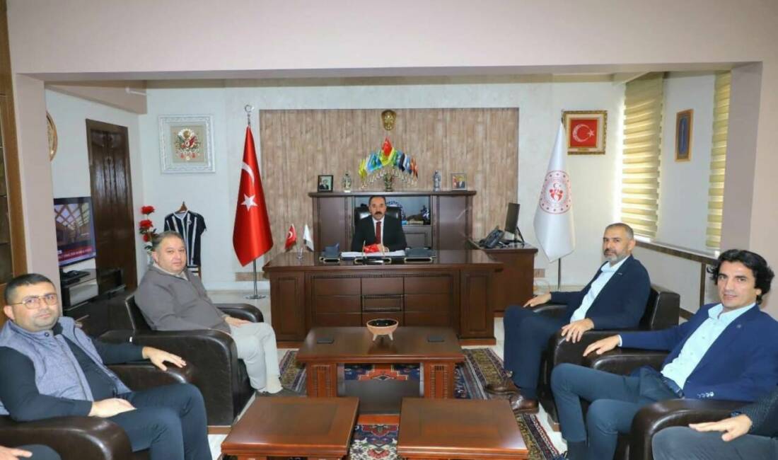 MÜSİAD Aksaray Başkanı Av. Sefa Göktaş ve yönetimi, İl Müdürü