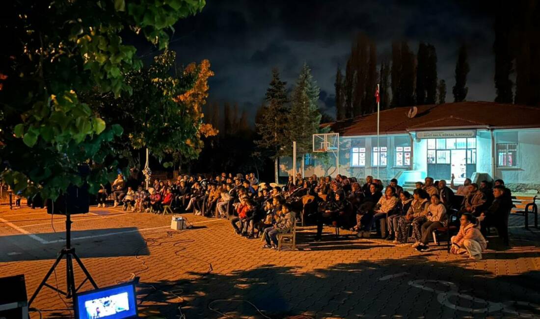 Koçpınar Elmacık Şehit Halil Köksal İlkokulu’nda “Sandalyeni Kap Gel” etkinliğiyle