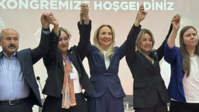 CHP’nin Aksaray’daki 14. Merkez İlçe Kongresi yoğun katılımla yapıldı. Seçimde
