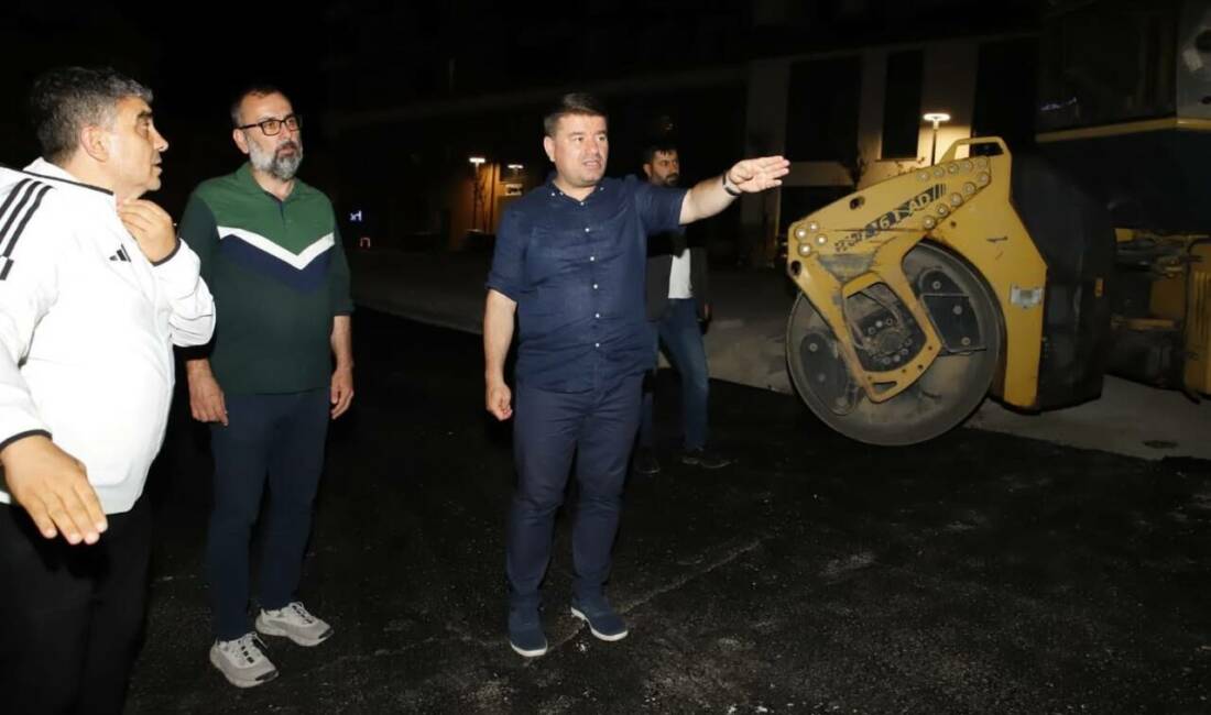 Aksaray Belediye Başkanı Evren Dinçer, gece 22.30’da Kalealtı Caddesi ve