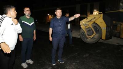 Aksaray Belediye Başkanı Evren Dinçer, gece 22.30’da Kalealtı Caddesi ve