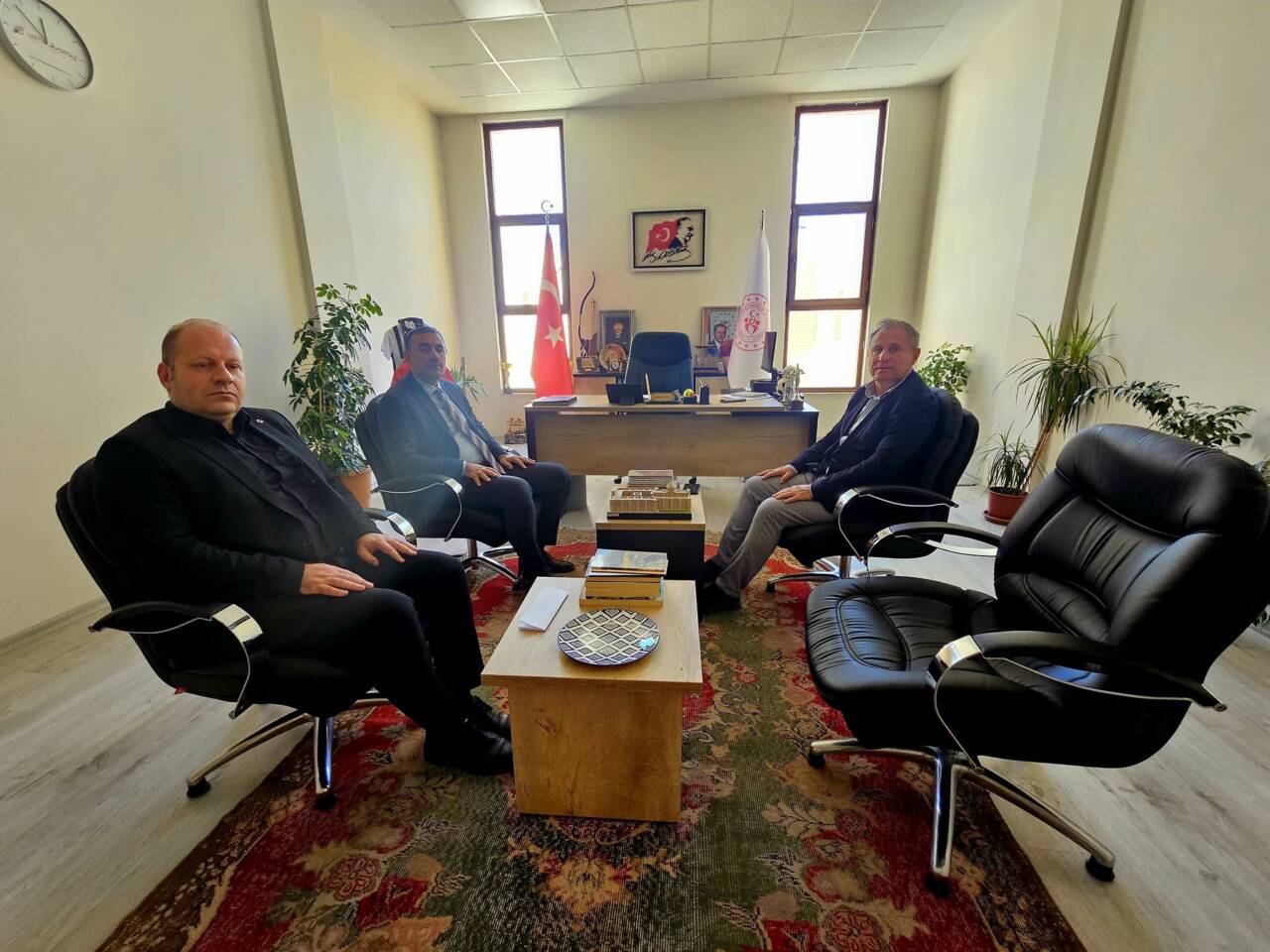 Sultanhanı Kaymakamı Bilal Göksun, ilçede gençlik ve spor alanında sürdürülen