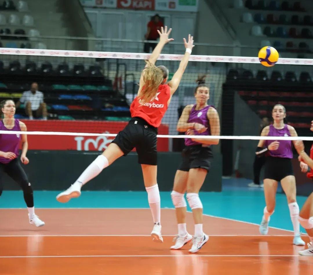 Kuzeyboru Spor Kulübü hazırlık maçı kapsamında Zeren Spor ile karşılaştı.