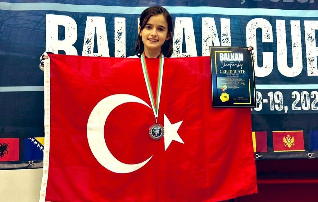 Aksaraylı genç sporcu Gülbilge Atuğ, uluslararası arenada Türkiye’yi ve Aksaray’ı