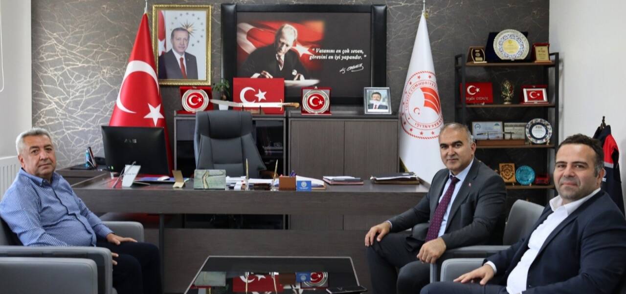 Aksaray’da kurumlar arası iş birliğini güçlendiren nezaket ziyaretleri sürüyor. Bu