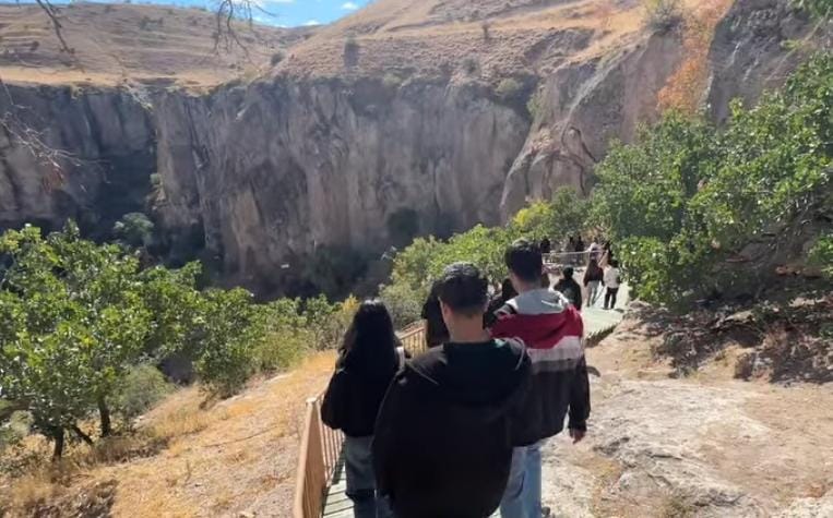 Aksaray Üniversitesi’ne yeni kayıt yaptıran öğrenciler, Aksaray İl Kültür ve