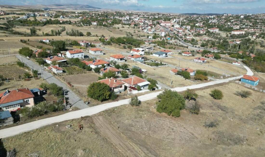 Ağaçören Belediyesi, ilçe genelinde yaşam kalitesini artırmak amacıyla başlattığı yol
