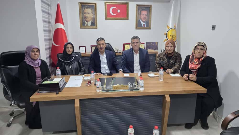 AK Parti Aksaray Teşkilatı, yerel yönetimlerin hizmet vizyonunu güçlendirmek ve