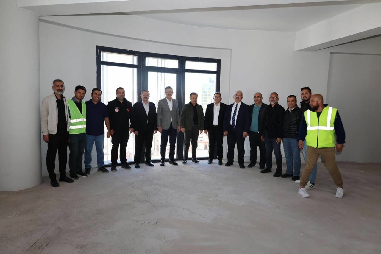 AK Parti heyeti, Aksaray’da yapımı süren 694 konutluk TOKİ projesi
