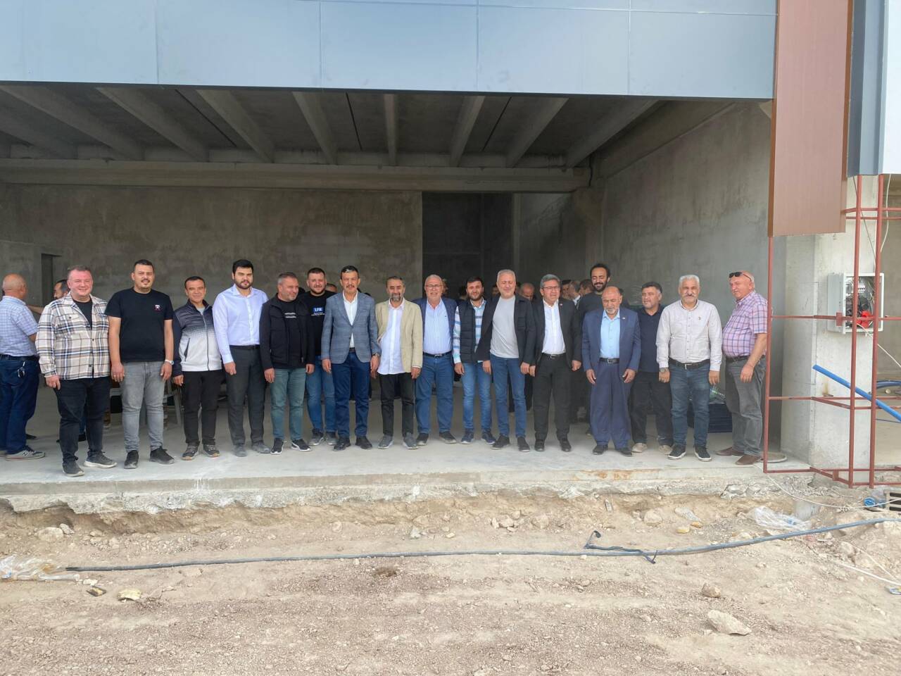 Aksaray’da yapımı devam eden Aksaray Ticaret Merkezi (AKTİM) projesi, siyasi