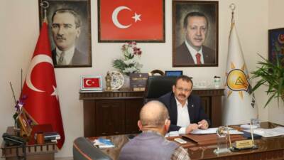 AK Parti Aksaray İl Başkanlığı’nda düzenlenen “Halk Buluşmaları” programı kapsamında,