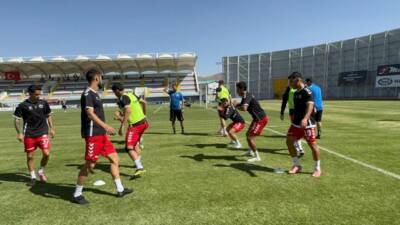 68 Aksarayspor, Menemenspor maçı öncesi çift antrenman yaptı. Aksaray temsilcisi