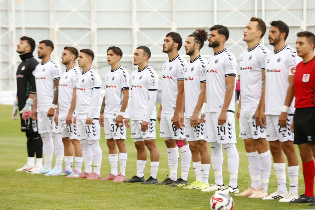 Aksarayspor, Pazar günü kendi sahasında Bursaspor'u konuk etmeye hazırlanıyor.