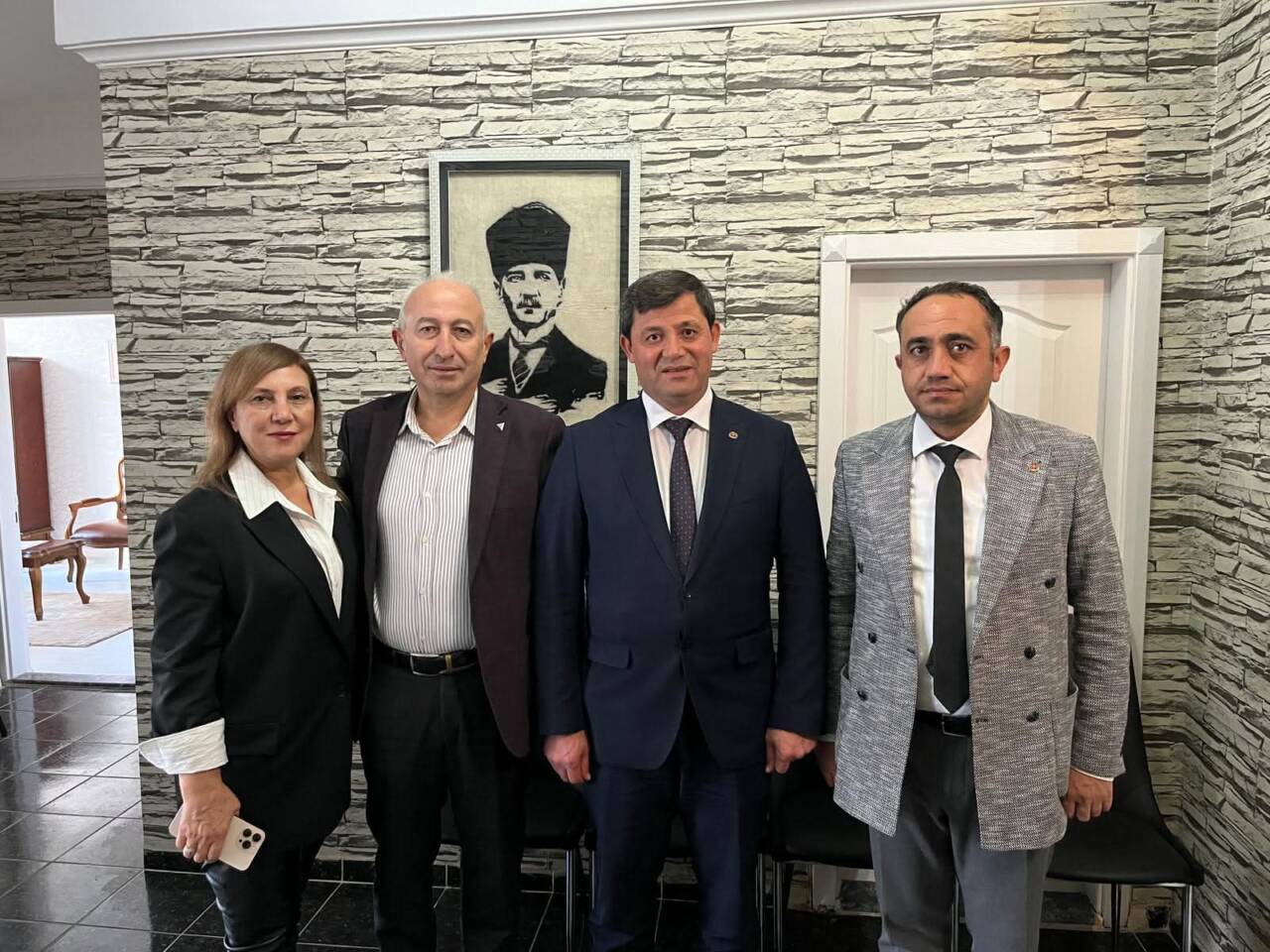 Aksaray Barosu, meslektaşlar arası dayanışma ve iletişimi güçlendirmeye yönelik ziyaretlerine