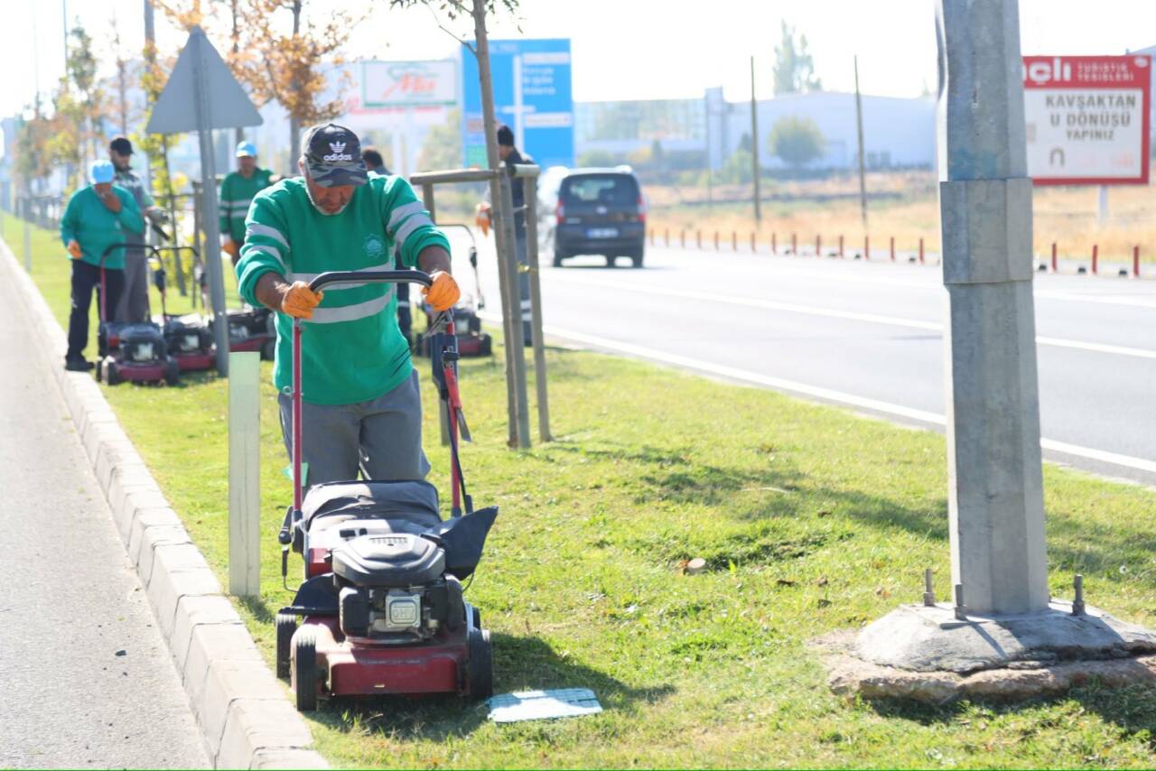 Aksaray Belediyesi, şehir estetiğine katkı sunmak ve vatandaşlara daha konforlu