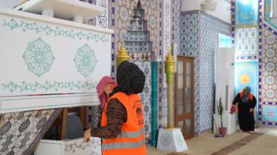 Aksaray Belediyesi, cami, mescit ve ibadethanelerde temizlik çalışmalarını düzenli olarak